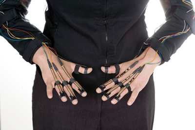 sensor hands - Somaya